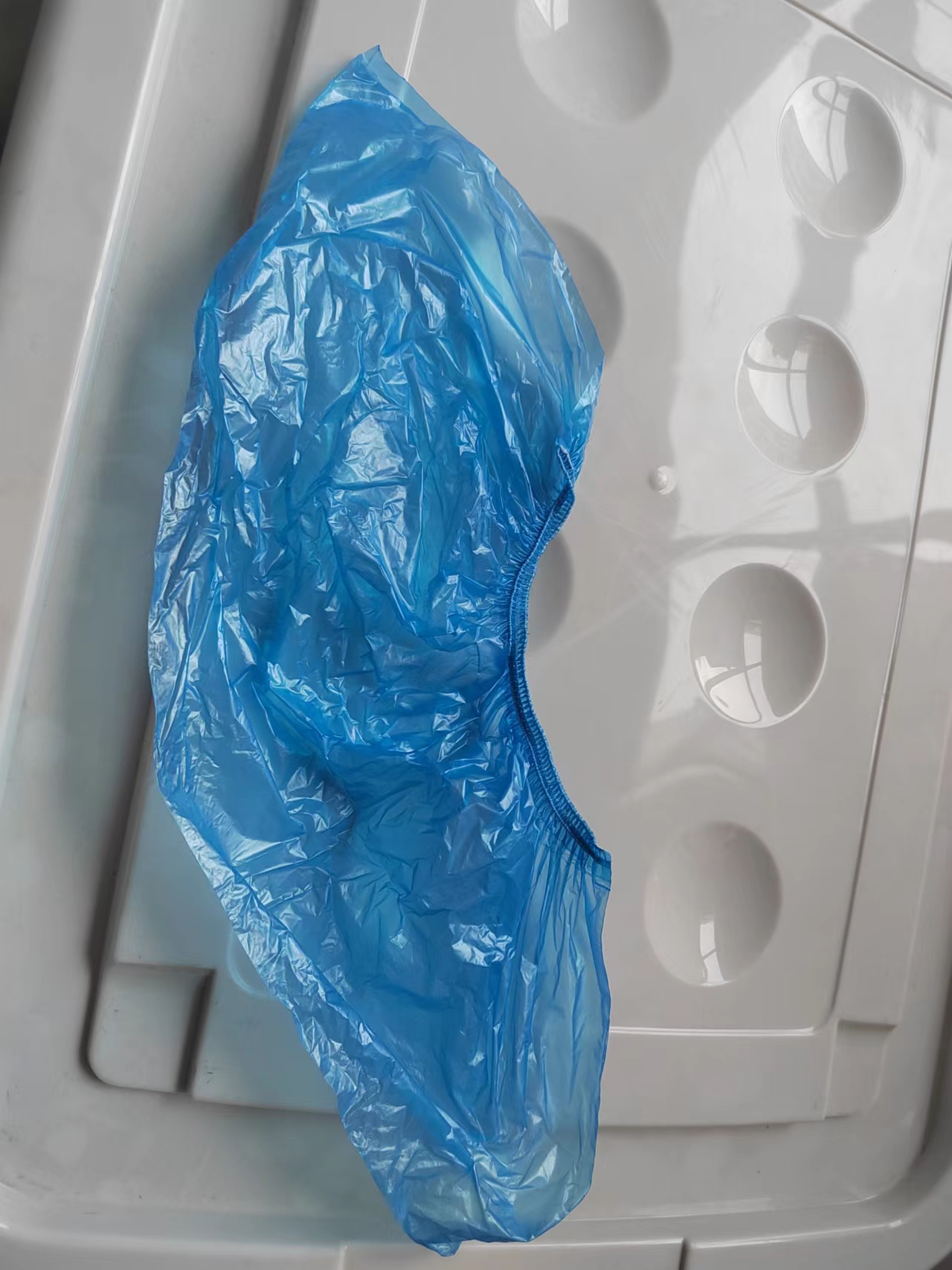 Plastic covers machine